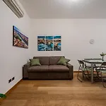 Centro - Trilocale Con Balcone - Ideale Per Famiglie - Feeling Lejlighed Verona