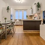 Lejlighed Centro - Trilocale Con Balcone - Ideale Per Famiglie - Feeling