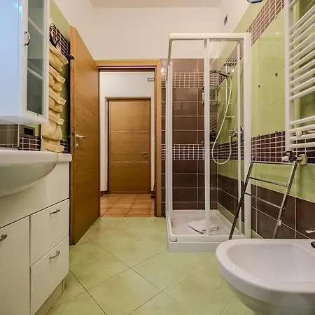 Apartamento Centro - Trilocale Con Balcone - Ideale Per Famiglie - Feeling