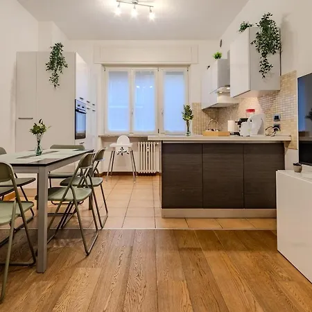 Apartamento Centro - Trilocale Con Balcone - Ideale Per Famiglie - Feeling