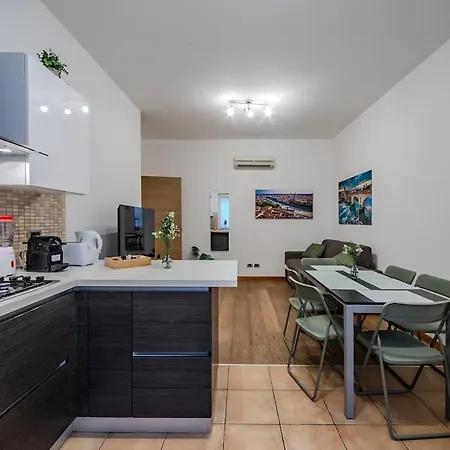 Centro - Trilocale Con Balcone - Ideale Per Famiglie - Feeling Verona